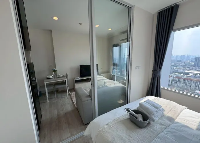 High Floor Luxury With Great Views