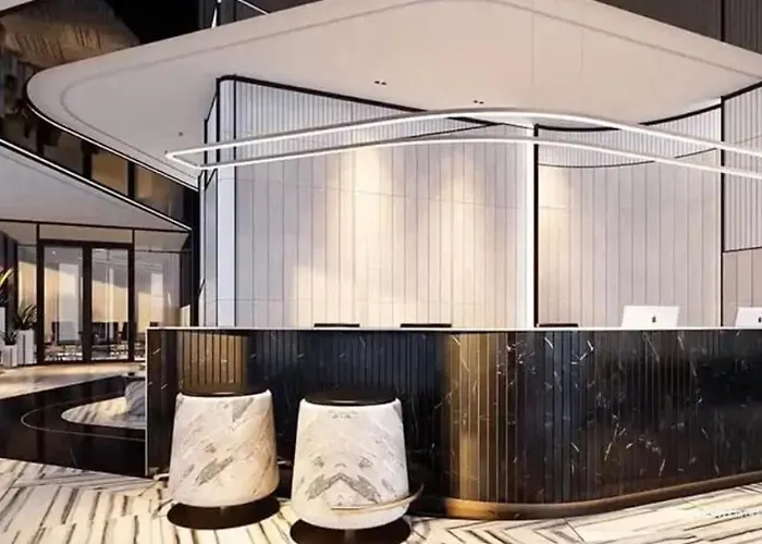 High Floor Luxury With Great Views